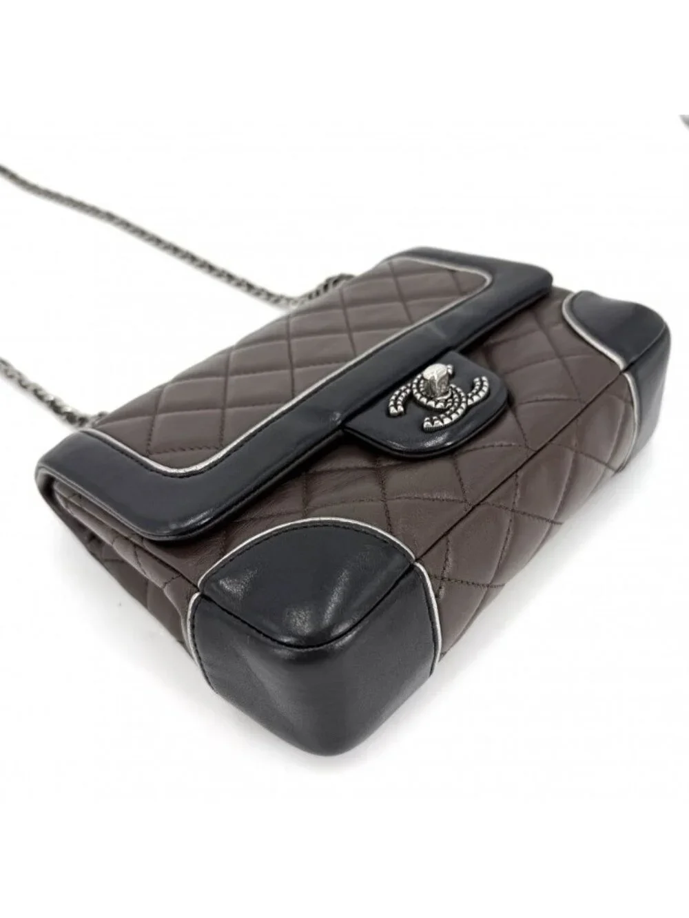 Chanel Shoulder Bag Quilted Paris Salzburg Collection Tyrolean Double Chain